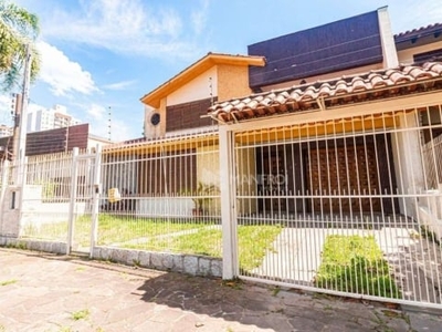 Sobrado com 3 dormitórios para alugar, 210 m² por r$ 3.950,00/mês - passo d'areia - porto alegre/rs