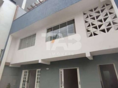 Casa para alugar no bairro fazenda em itajaí