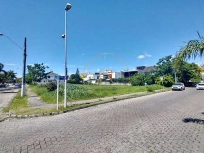 Terreno de esquina com 450m² à venda, a 800m da praia em jurerê internacional, florianópolis/sc