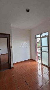 Apartamento com 3 quartos para alugar no bairro Santa Cruz Industrial, 87m²