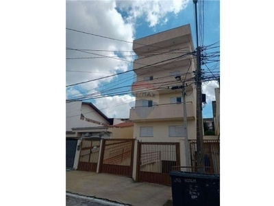 Apartamento de 2 quartos sendo um deles suíte para locação no jardim prestes de barros com 55m² no valor de r$1300 reais