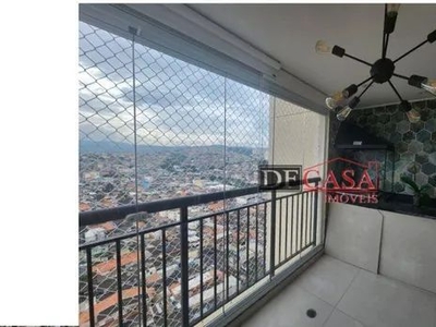 Apartamento em Jardim Flor da Montanha