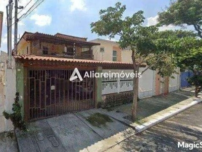 Casa c/ 3 quartos, 1 suíte e 2 vagas, 200m², para aluguel no bairro mooca, por 3.500,00