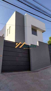 Casa com 2 quartos à venda no bairro Niterói, 65m²