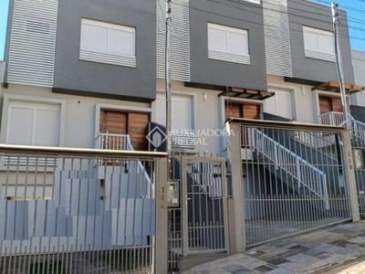Casa com 3 quartos à venda na rua emma vedana palhosa, 144, santa catarina, caxias do sul, 171 m2 por r$ 750.000