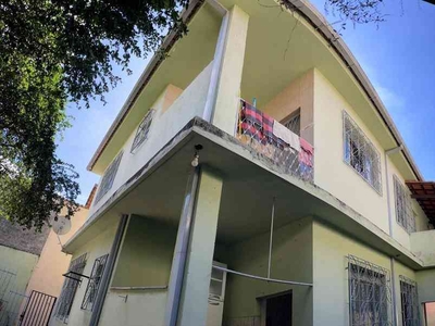 Casa com 3 quartos à venda no bairro Alvorada