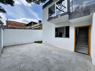 Casa com 3 quartos à venda no bairro Céu Azul, 163m²