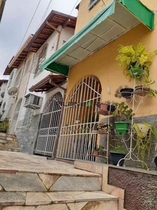 Casa com 3 quartos à venda no bairro Eldorado, 80m²