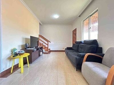 Casa com 3 quartos à venda no bairro Santa Amélia, 80m²