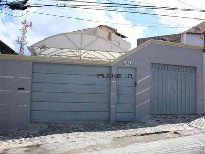 Casa com 3 quartos à venda no bairro Santa Cruz Industrial, 360m²
