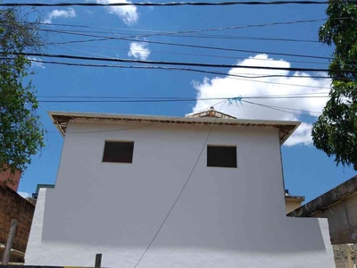Casa com 3 quartos à venda no bairro São João Batista (venda Nova), 70m²