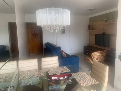 Apartamento com 3 quartos à venda, 120.0m²