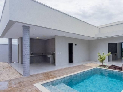 Casa com 3 quartos à venda, 187.0m²