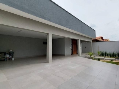 Casa com 3 quartos à venda, 394.0m²