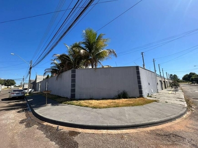 Casa com 30 quartos à venda, 378.0m²