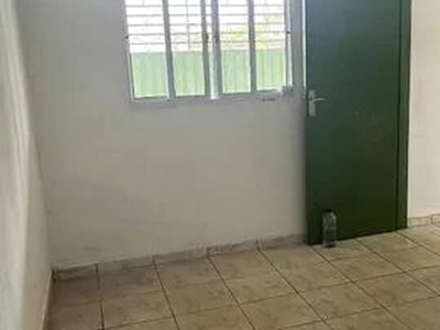 Casa na QNL 5, 2 quartos, Taguatinga Norte