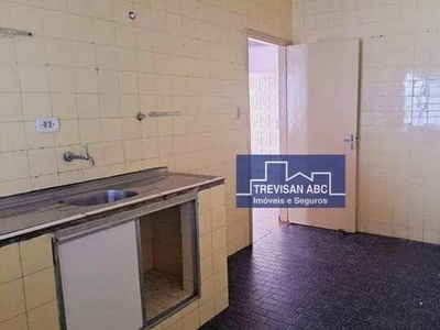 Casa para locação no Centro de Diadema - 3 dorms, quintal e 3 vagas; 179m²