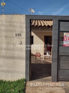 Casa Térrea com 2 Quartos à Venda por R$ 250.000