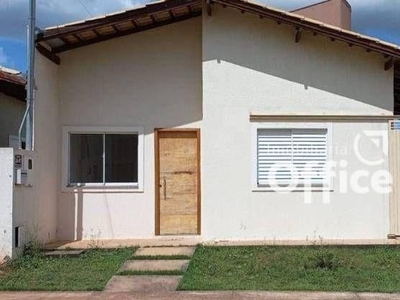 Cond. horizontal casa com 3 quartos à venda, 200.0m²