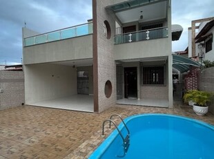 Casa duplex maravilhosa!!!! muito nova e super bem feita.