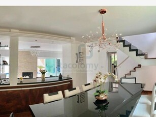Prestigiosa casa de 476 m² à venda Santana de Parnaíba, Brasil
