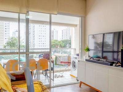 Apartamento à venda em Campo Belo com 72 m², 2 quartos, 1 suíte, 1 vaga