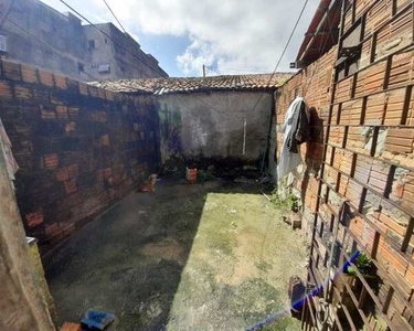 Casa plana para venda com 61metros quadrados com 2 quartos em Carlito Pamplona - Fortaleza