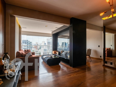 Apartamento à venda em Vila Olímpia com 80 m², 1 quarto, 1 suíte, 2 vagas