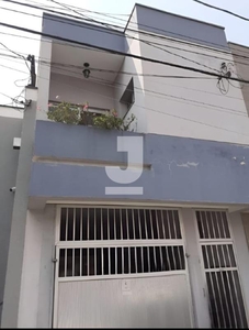 Casa em Centro, Salto/SP de 121m² 3 quartos à venda por R$ 374.000,00
