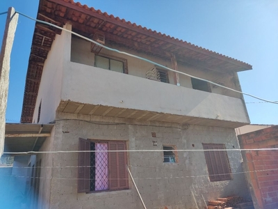 Casa em Jardim Pinheiros, Valinhos/SP de 172m² 6 quartos à venda por R$ 449.000,00