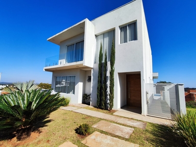 Casa em Ninho Verde Ii, Pardinho/SP de 285m² 4 quartos à venda por R$ 759.000,00