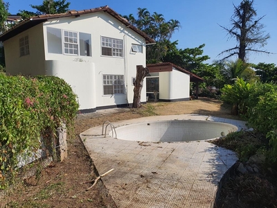 Casa em São Francisco, Niterói/RJ de 300m² 4 quartos à venda por R$ 1.199.000,00