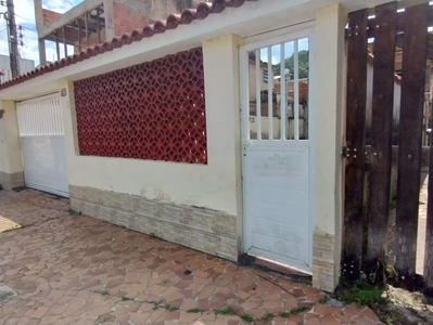 Casa em Vila Muriqui, Mangaratiba/RJ de 200m² 3 quartos à venda por R$ 259.000,00