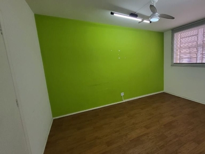 Sala em Centro, Piracicaba/SP de 22m² para locação R$ 550,00/mes