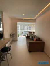 Apartamento à venda por R$ 1.190.000