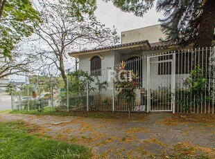 Casa à venda por R$ 1.100.000