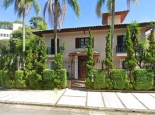 Casa à venda por R$ 2.540.000