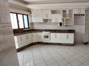 Casa à venda por R$ 550.000