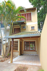 Casa à venda por R$ 790.000