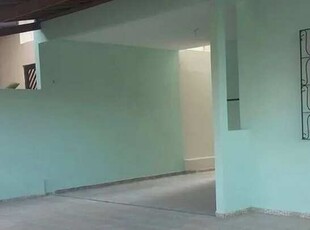 Casa de condomínio para aluguel tem 110 metros quadrados com 2 quartos