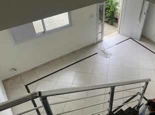 Casa Planejado com 3 Dormitórios sendo uma Suíte, 96m². Locação. R$ 4.700,00 + Pacote - Co