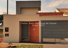 Casa Térrea com 3 Quartos à Venda por R$ 440.000