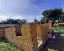 Terreno Com Metade da Casa Construída