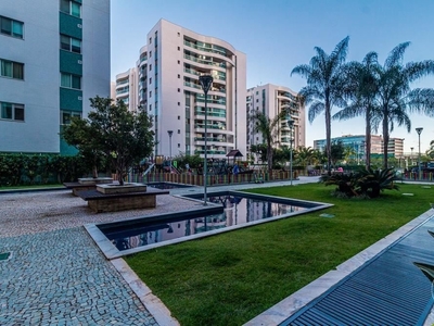 Apartamento à venda com 3 quartos no Park Sul, Brasília