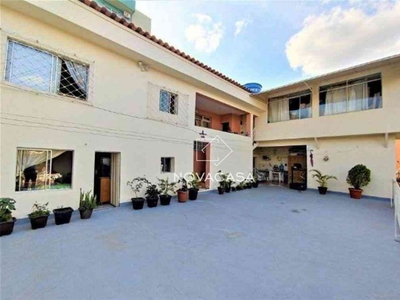 Casa com 4 quartos à venda no bairro Santa Mônica, 270m²