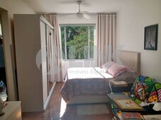 Apartamento à venda por R$ 208.000