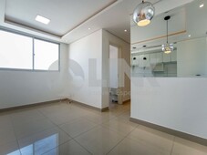 Apartamento à venda por R$ 211.000