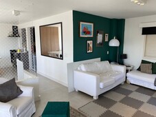 Apartamento à venda em Alto de Pinheiros com 180 m², 2 quartos, 2 suítes, 3 vagas