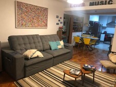 Apartamento à venda em Laranjeiras com 107 m², 3 quartos, 1 suíte, 1 vaga