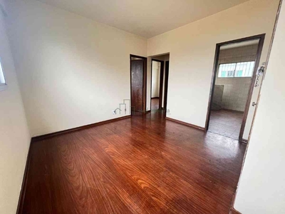 Apartamento com 2 quartos para alugar no bairro Colégio Batista, 65m²